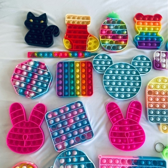 4lb Lot of Mixed Fidget Toys – Push Bubble, Sensory Stress Relief Fun - Picture 9 of 11